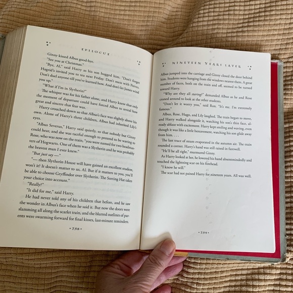 First edition, Harry Potter book 7, The Deathly Hallows with rare error, 2007. - Picture 7 of 9